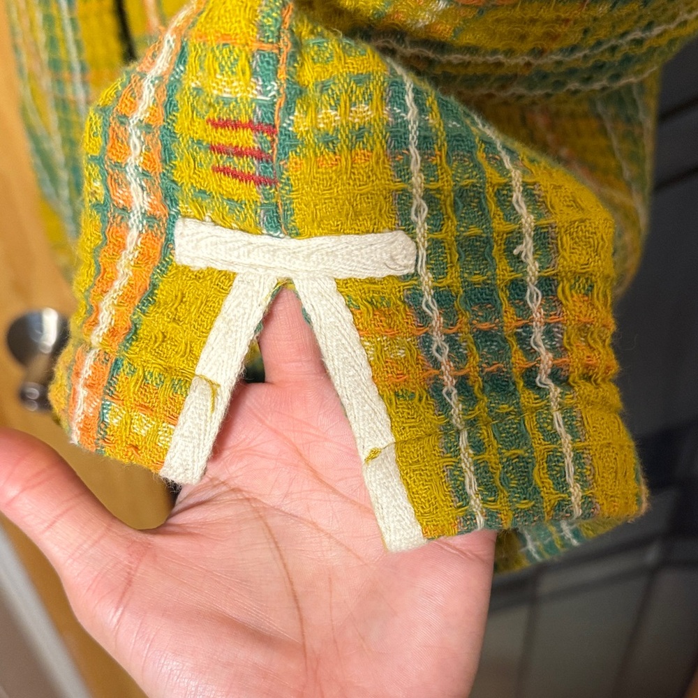 BDG Plaid Button-Up Shirt - Picture 4 of 5
